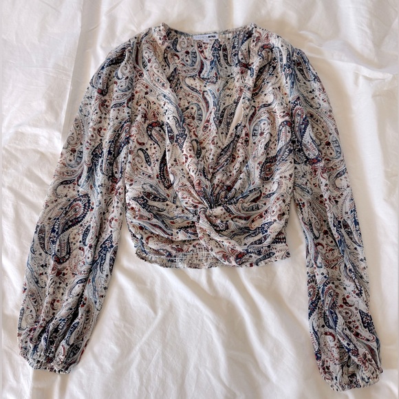 Fashion Nova Paisley Gold & Ivory Crop Blouse - Picture 2 of 5